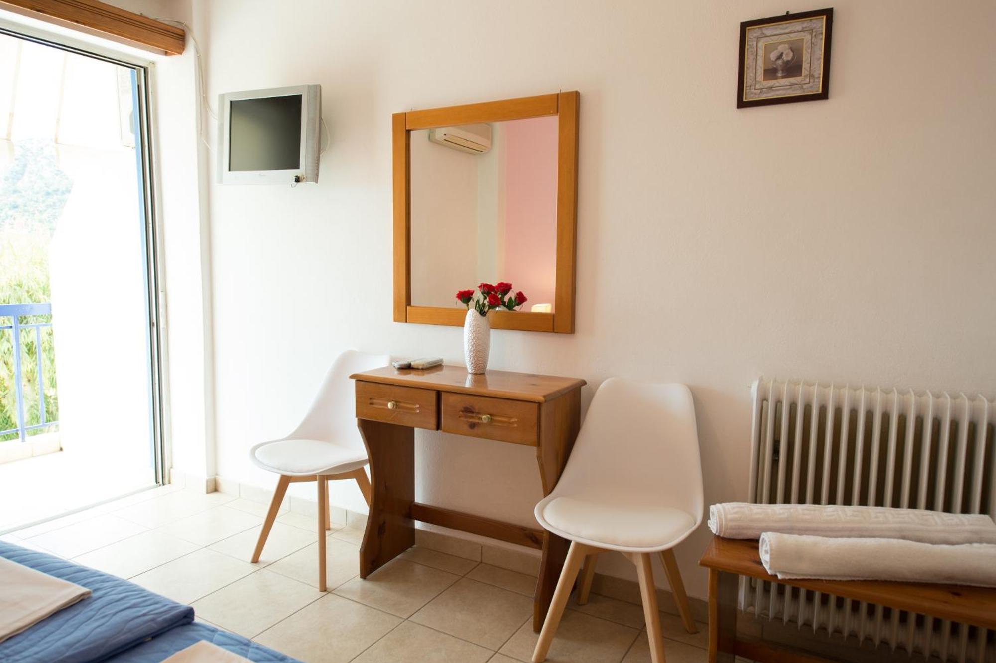 Hotel Avra Nea Epidavros Ngoại thất bức ảnh